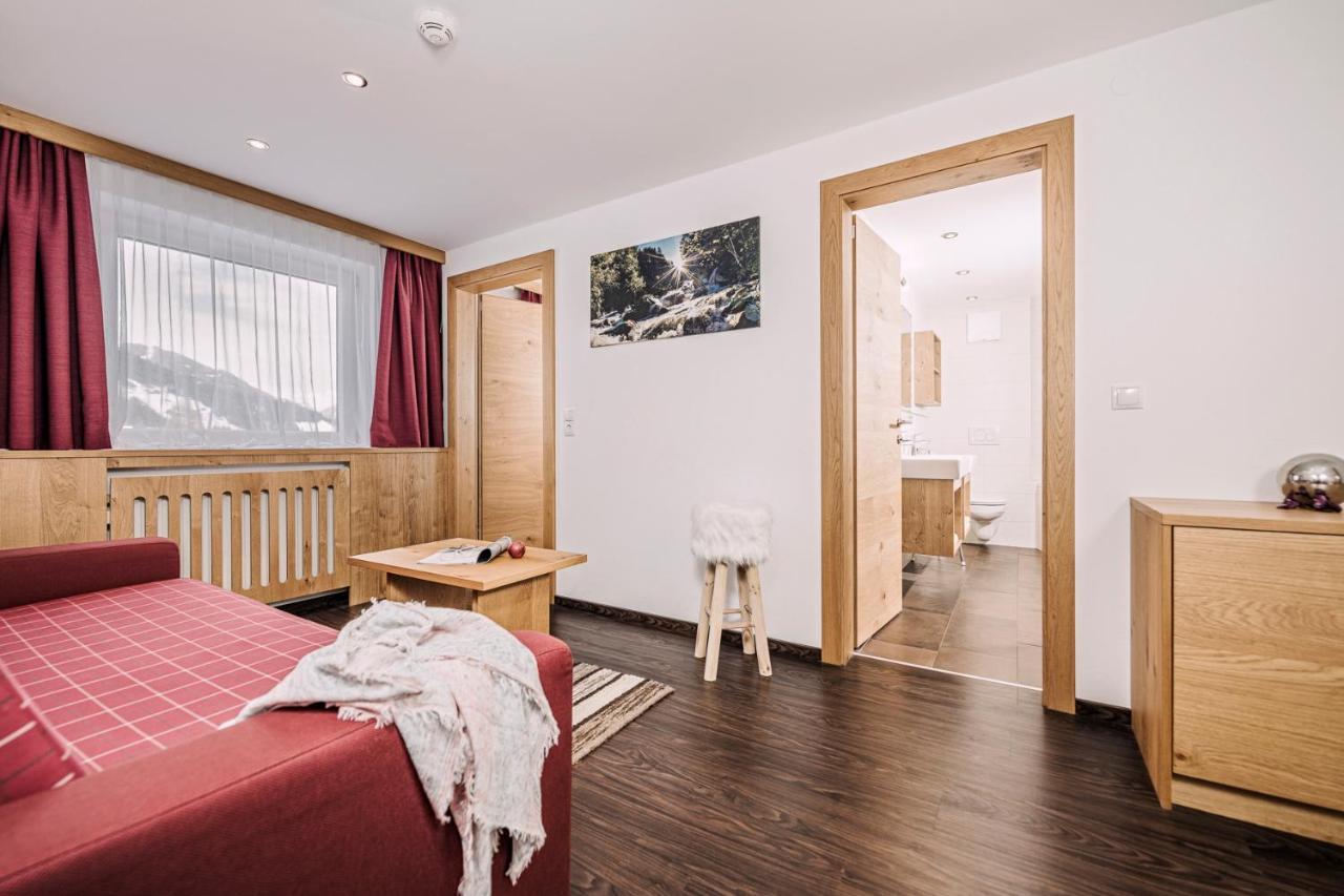 Hotel Kirchlerhof トゥクス エクステリア 写真
