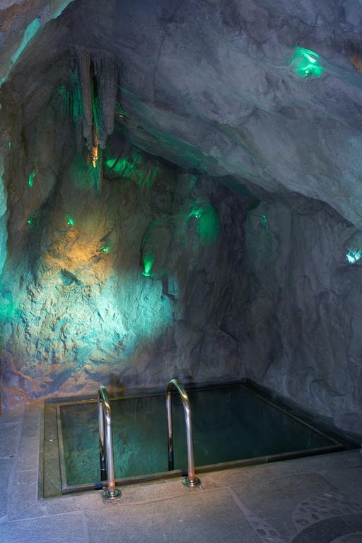 Hotel Kirchlerhof トゥクス エクステリア 写真