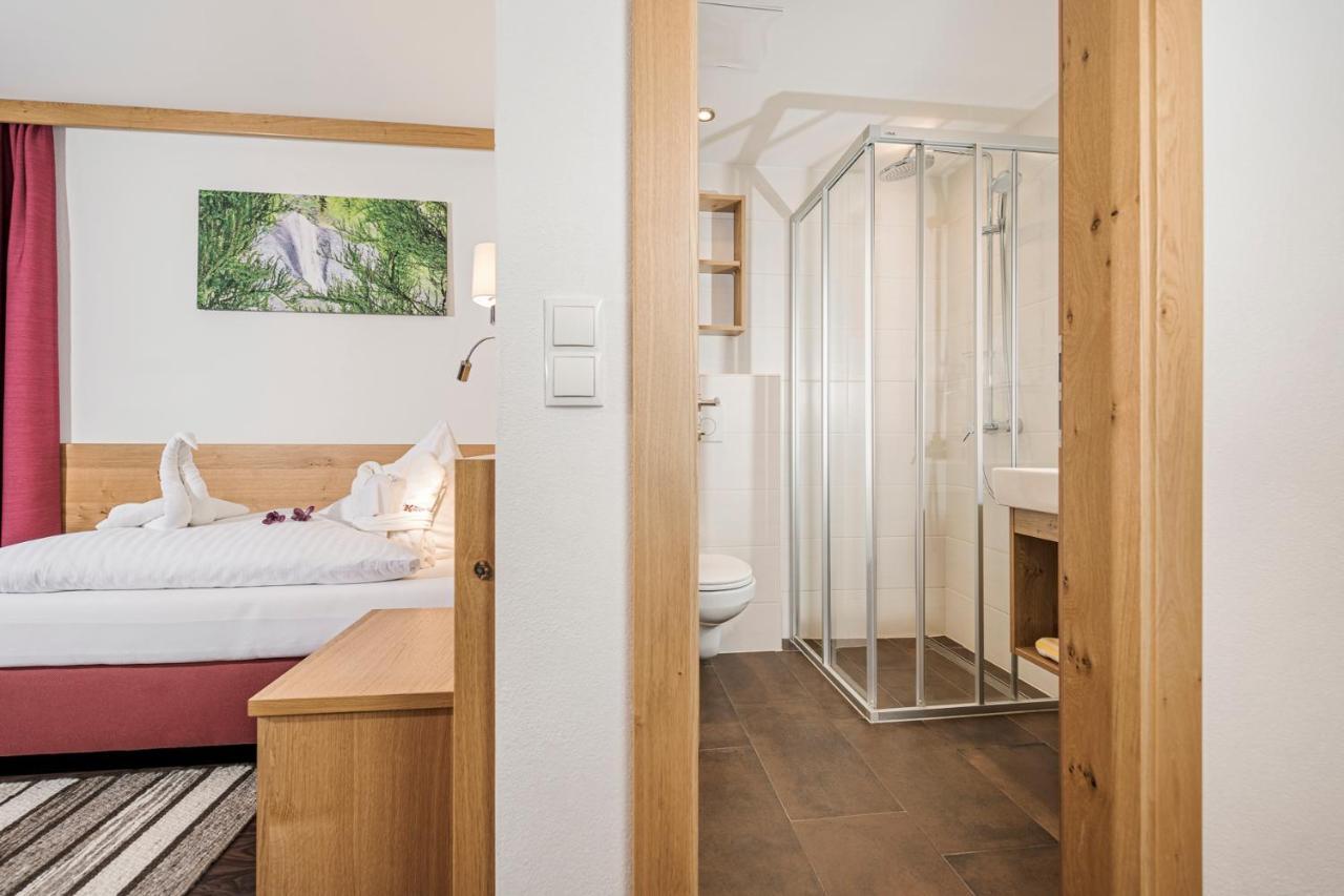 Hotel Kirchlerhof トゥクス エクステリア 写真