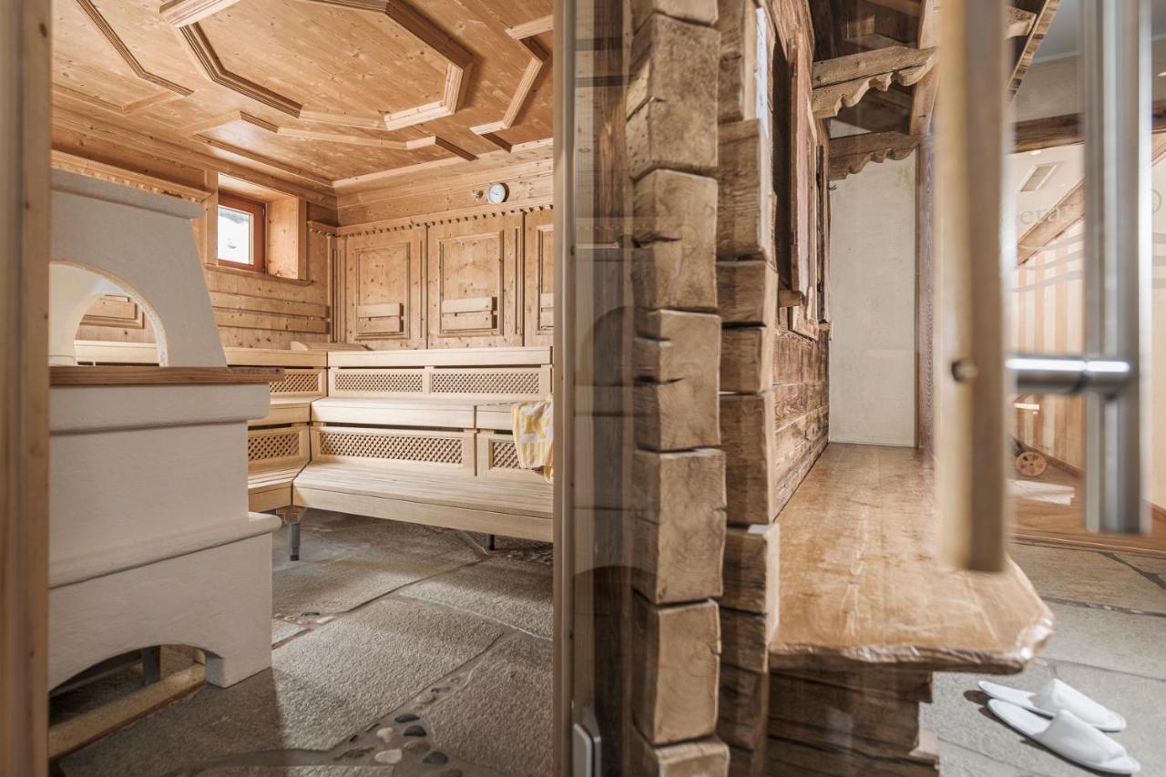 Hotel Kirchlerhof トゥクス エクステリア 写真