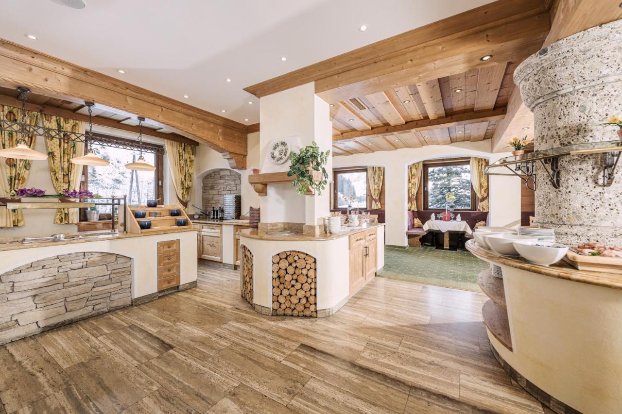 Hotel Kirchlerhof トゥクス エクステリア 写真