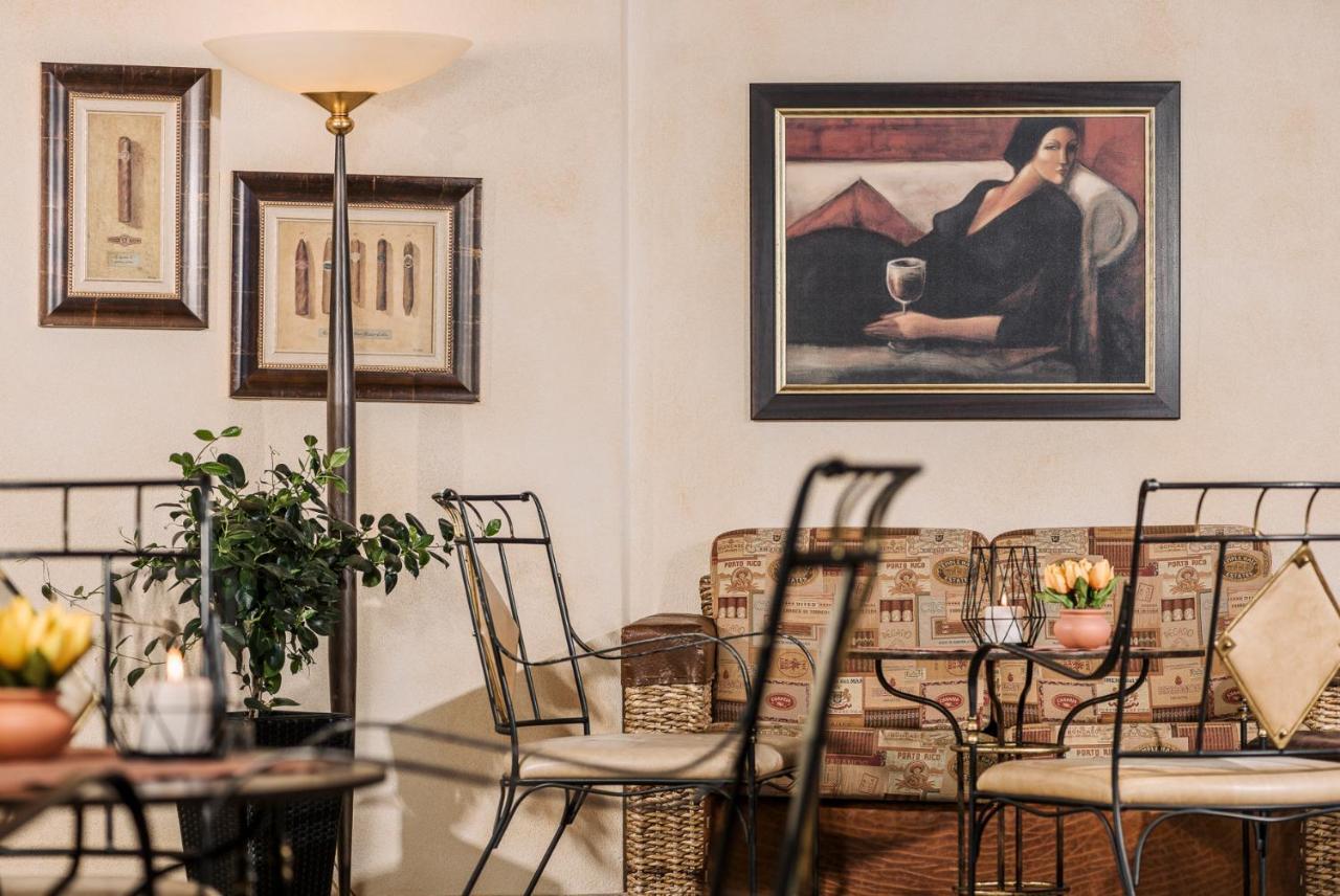 Hotel Kirchlerhof トゥクス エクステリア 写真